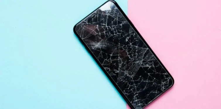 Celular com Vidro trincado