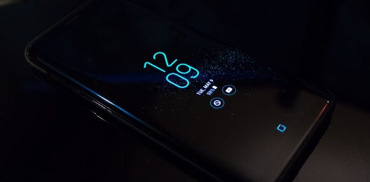 Quanto custa a troca da tela do Samsung Note 9?