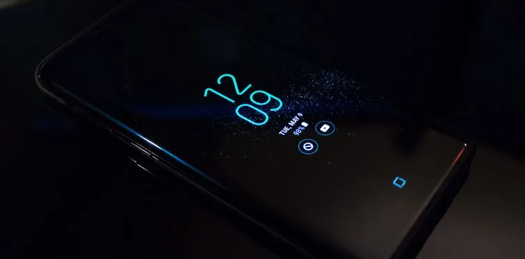 Quanto custa a troca da tela do Samsung Note 9?
