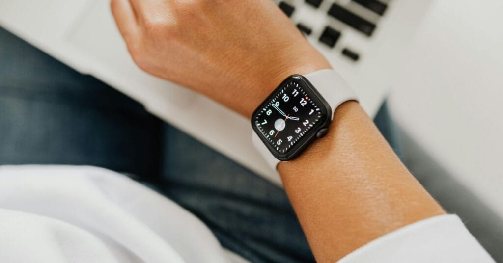 Como-Consertar-o-Vidro-Quebrado-do-Apple-Watch